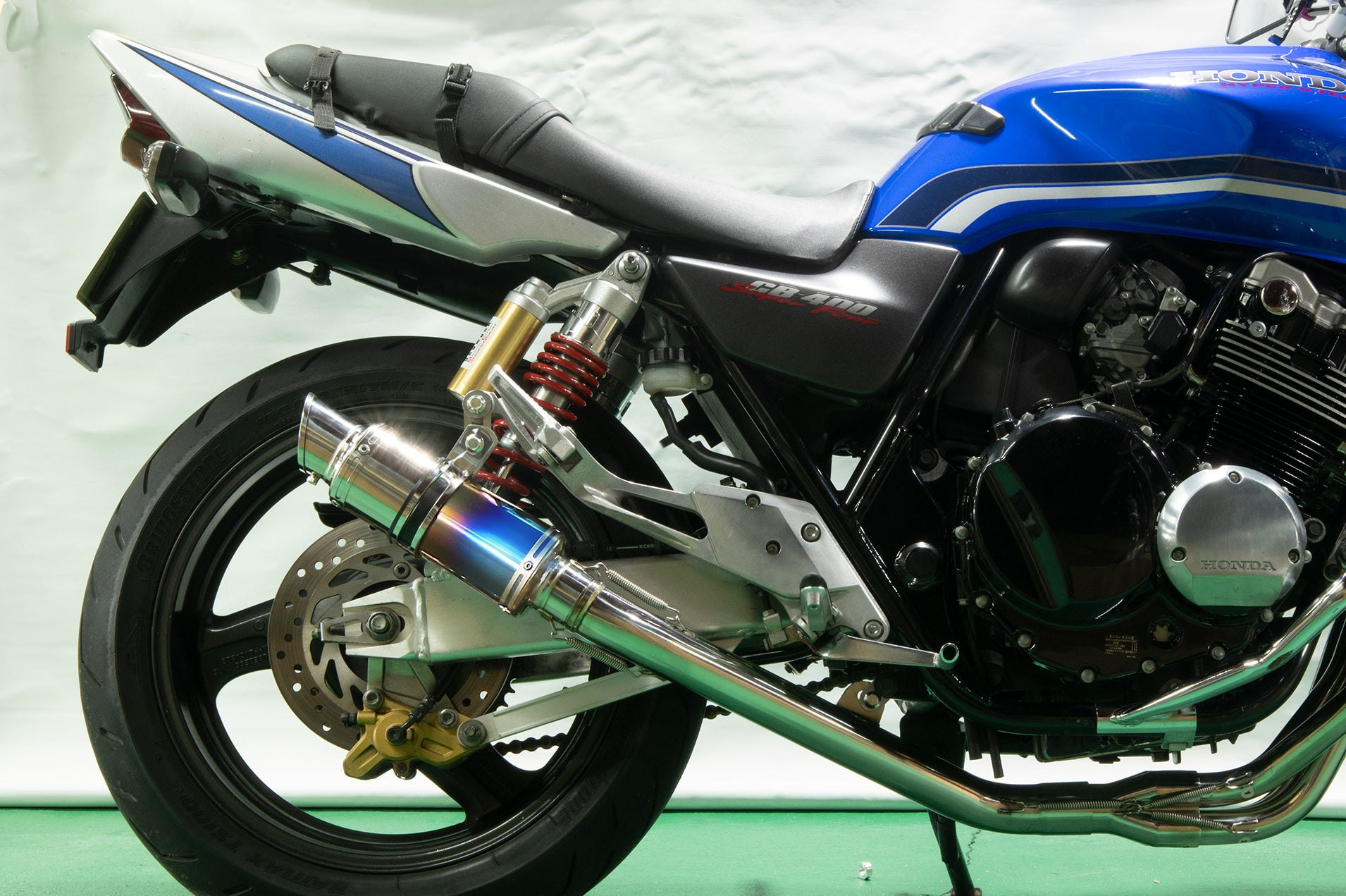 ホンダ CB400SF CB400SB NC42 2008-2017｜LCIPARTS公式 スリップオン